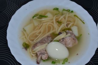 Caldo de gallina