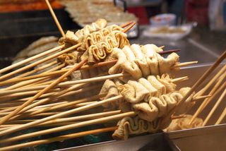 Street Food - odeng/oemuk (fishcake)