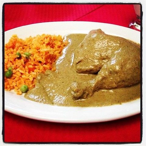 Pollo en salsa verde. #mexicocity
