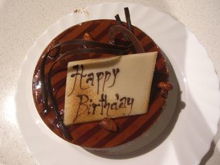 Le Canotier - Gianduja mousse, hazelnut praline - Laurent Patisserie - top