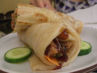 五香牛肉卷 Five-Spice Beef Wrap - Ten Ren Tea