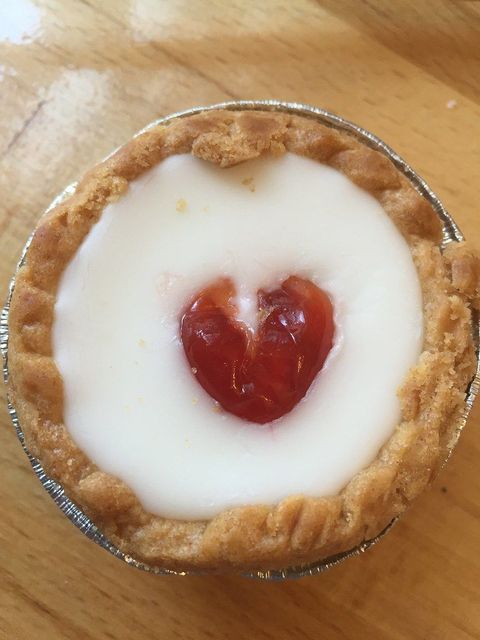 Bakewell Tart - Love Heart Cherry