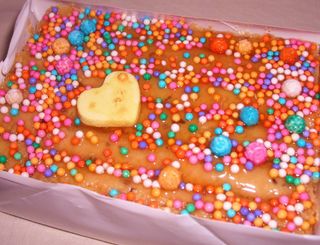 Turrón de Doña Pepa (nougat)
