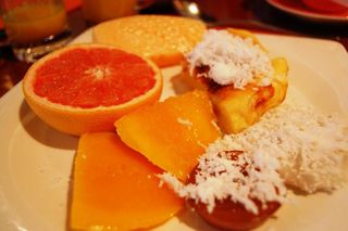 Pomelo, Mango, Melon, Bibingka, Kutsinta, Palitaw