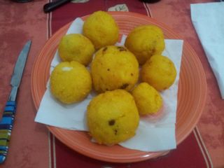 Bombes romaneses. Bulz (cocoloși)