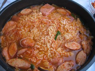부대찌개 (Budae Jjigae)