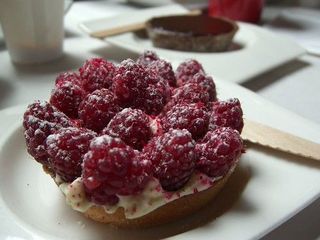 Raspberry Tart, Chocolate Tart - Cafe Vue