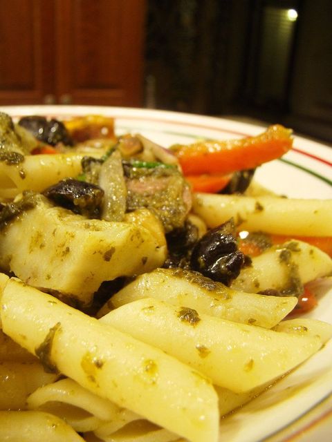 Cilantro Pesto Mostaccioli with Veggies