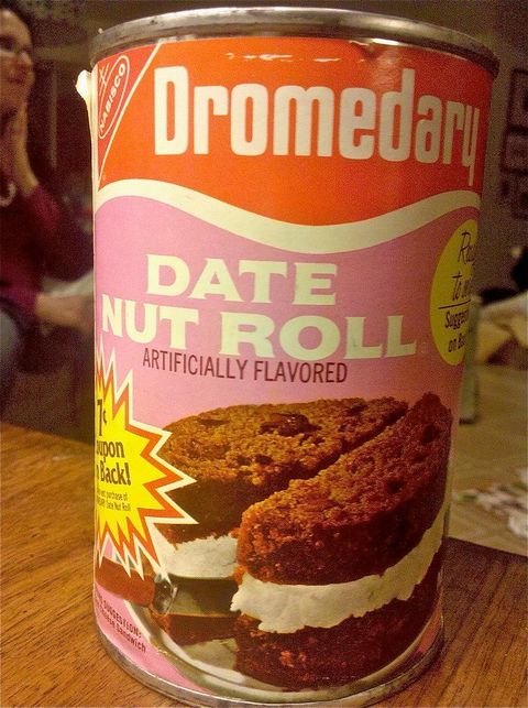 Nabisco Dromedary Date Nut Roll (artificially flavored)