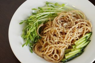 sesame peanut noodles