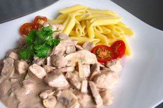 Poulet aux champignons et à la noix de pécan / Pecan and mushroom chicken