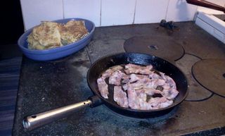 Raggmunkar på vedspis
