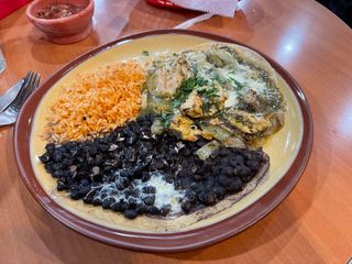 Pollo Encebollado