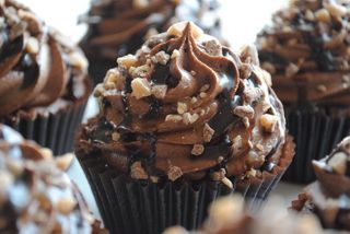 Chocolate Toffee Cupcakes