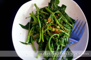 Rau Muong Xao Toi