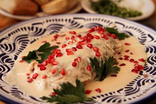 Chiles en nogada