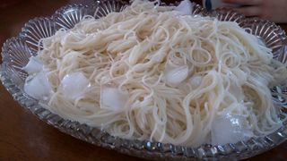 Sōmen (素麺) with ice