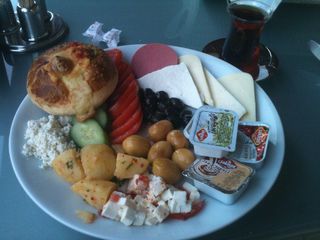 Turkish breakfast (kahvalti)