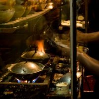 Egg Hoppers With Sambol