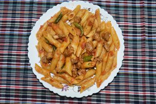 A plate of red sauce pasta