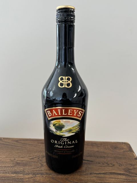 Baileys Irish Cream Liqueur 01