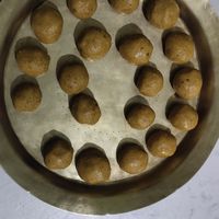Besan Ladoo