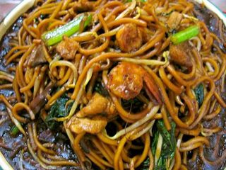 Chow mein 1 by yuen