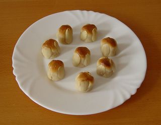 File:Frankfurter Bethmännchen 1.JPG
