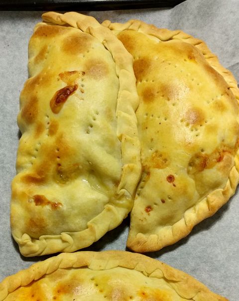 Freshly baked U' Pastizz R'tunnar