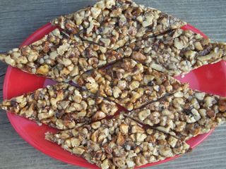 Gozinaki with walnuts