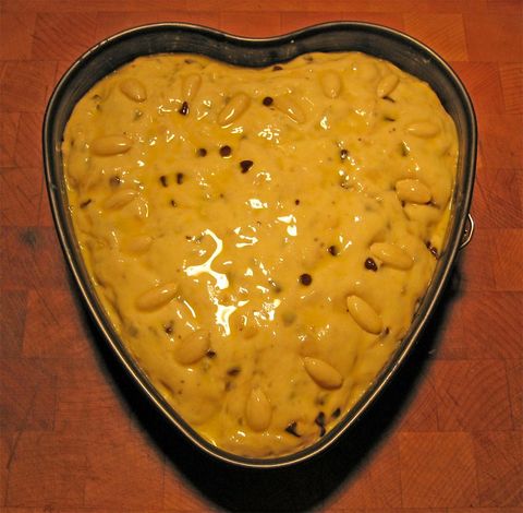File:Heart-shaped panbrioche dolce.jpg