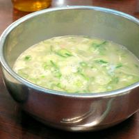 Seolleongtang