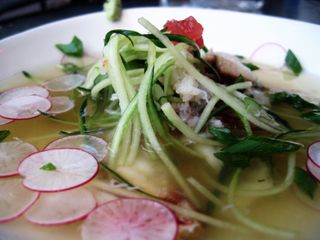 Korean cold cucumber soup-Oi naengguk-01
