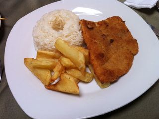 Lima (Perú) - Restaurante El Embrujo - Milanesa de pescado