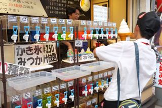 Many Kakigōri Syrups Flavors shop in Miyajima