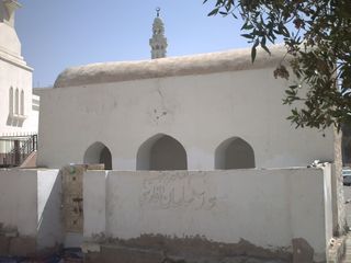 File:Mosque Salaman pharsi, battle of trench, Medina.JPG