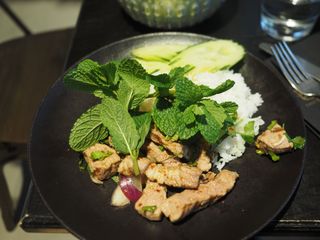 Nam tok kor moo yang