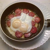 Sucuklu Yumurta