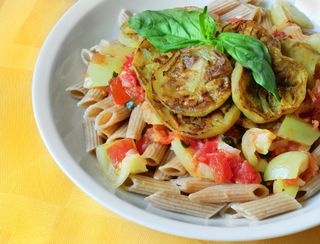 File:Penne with eggplant and basil in yogurt-tomato sauce.jpg