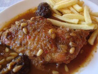 File:Pollo a la catalana.jpg