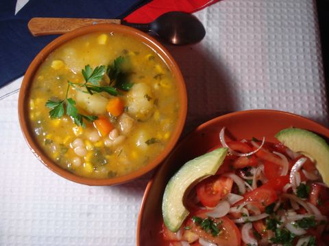 Porotos granados and Chilean salad