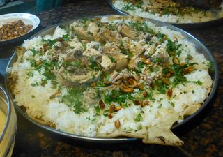 Préparation du mansaf-Jordanie (8)