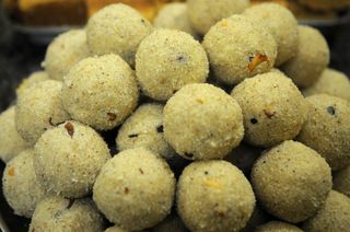Rava Laddu