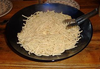 Spätzle mit etwas Butter