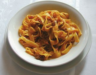 Tagliatelle al ragù (image modified)