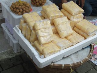 Tapai peuyeum Pasar Baru