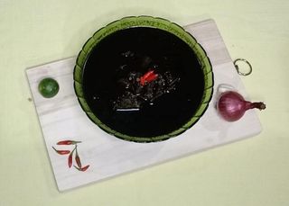 Tiyula Itum by Patrick Aye Beef Black Soup 8-37 screenshot