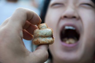 Ttongppang(Poo Bun, 똥빵) (7399937534)