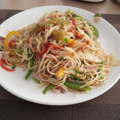 Veg Hakka Noodles