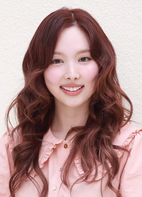 Im Nayeon